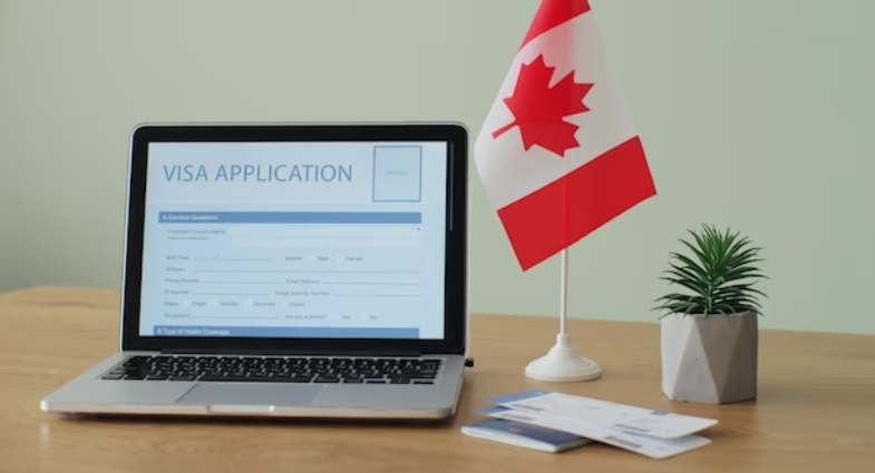 canada-co-cac-dien-visa-nao